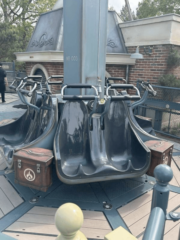 metal ride vehicle