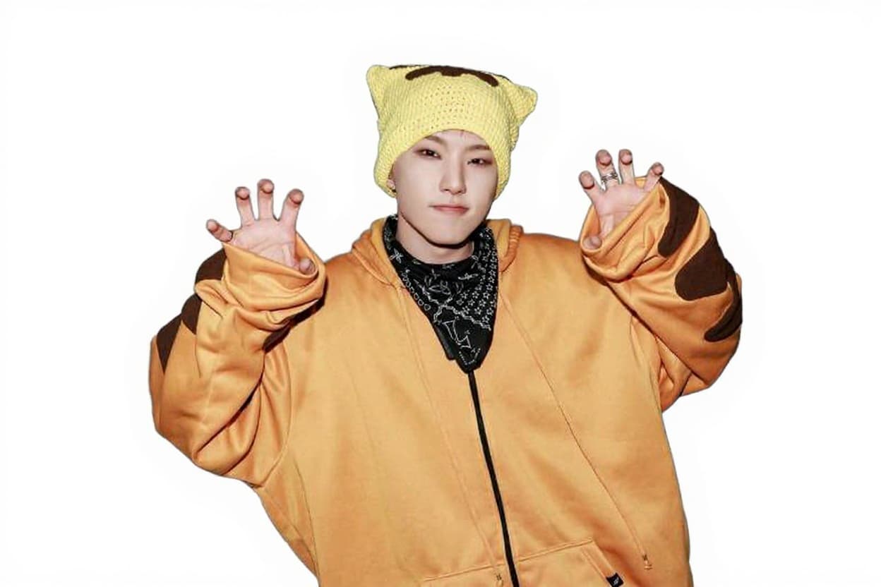 yellow knit hat