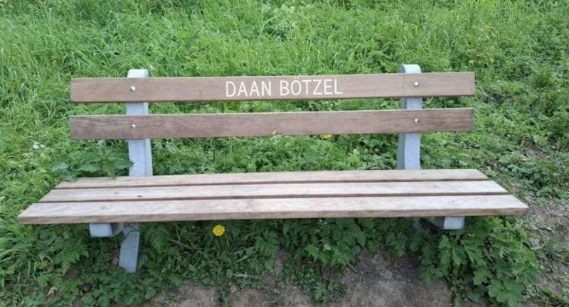 wooden bench
