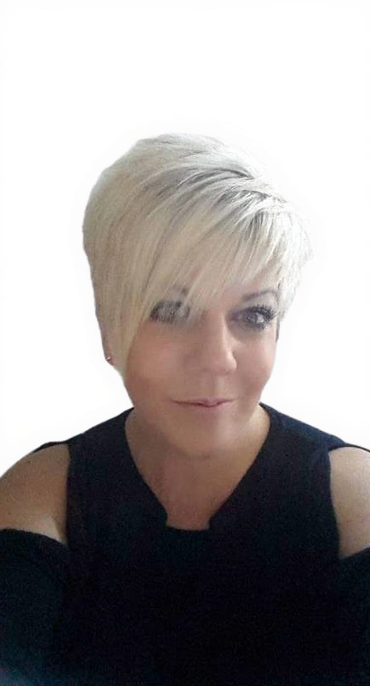 woman's short blonde