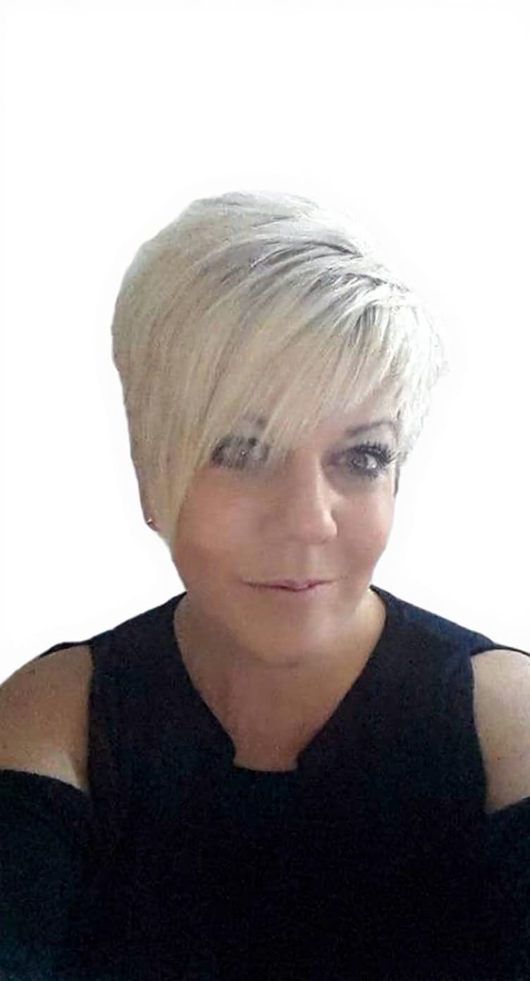 woman's short blonde