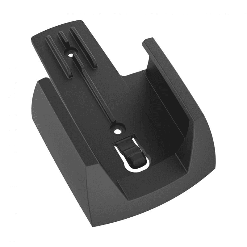 black plastic charger
