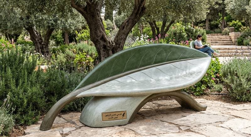 leaf-shaped bench