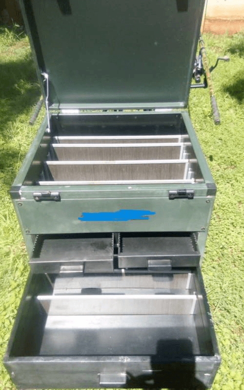 metal toolbox
