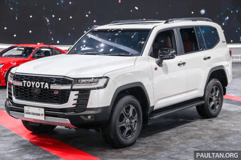 white toyota land