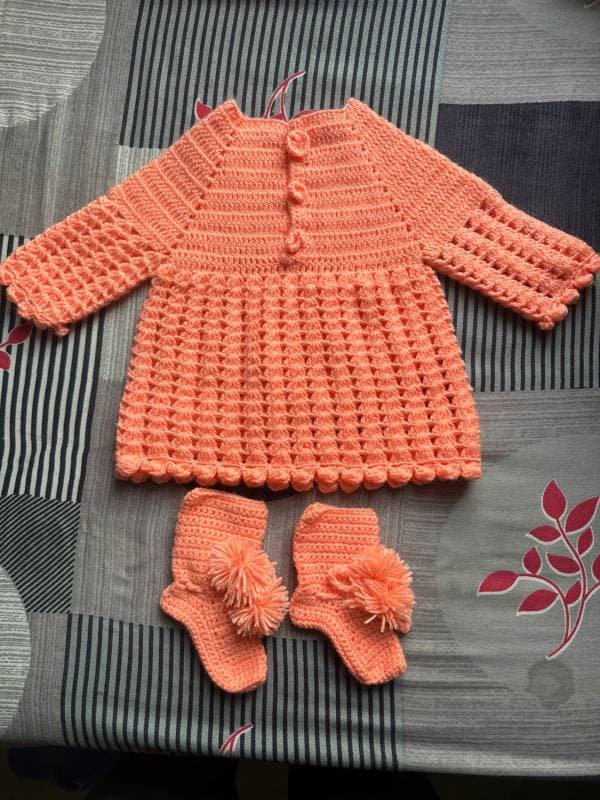 crochet baby clothes