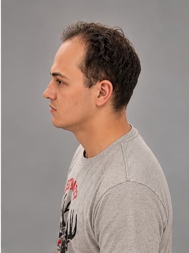 gray t-shirt